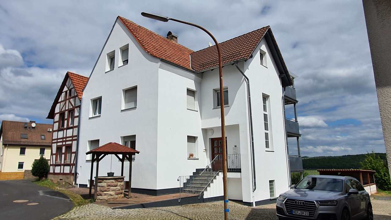 Heringen (Werra): Heringen-Widdershausen, 2 ZKB im DG + Balkon 